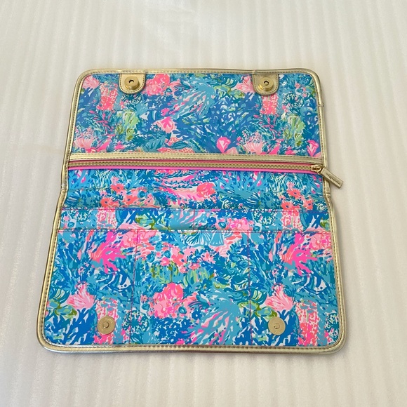 Lilly Pulitzer Blue and Pink Clutch - Picture 4 of 5